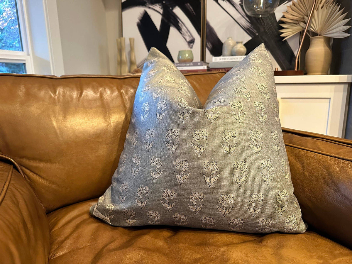 Rennah Collective - Clover Pillow Cover