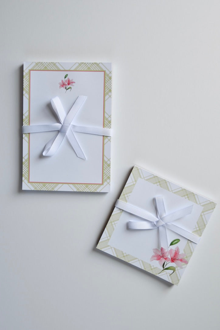Lillies 5x5 Notepad