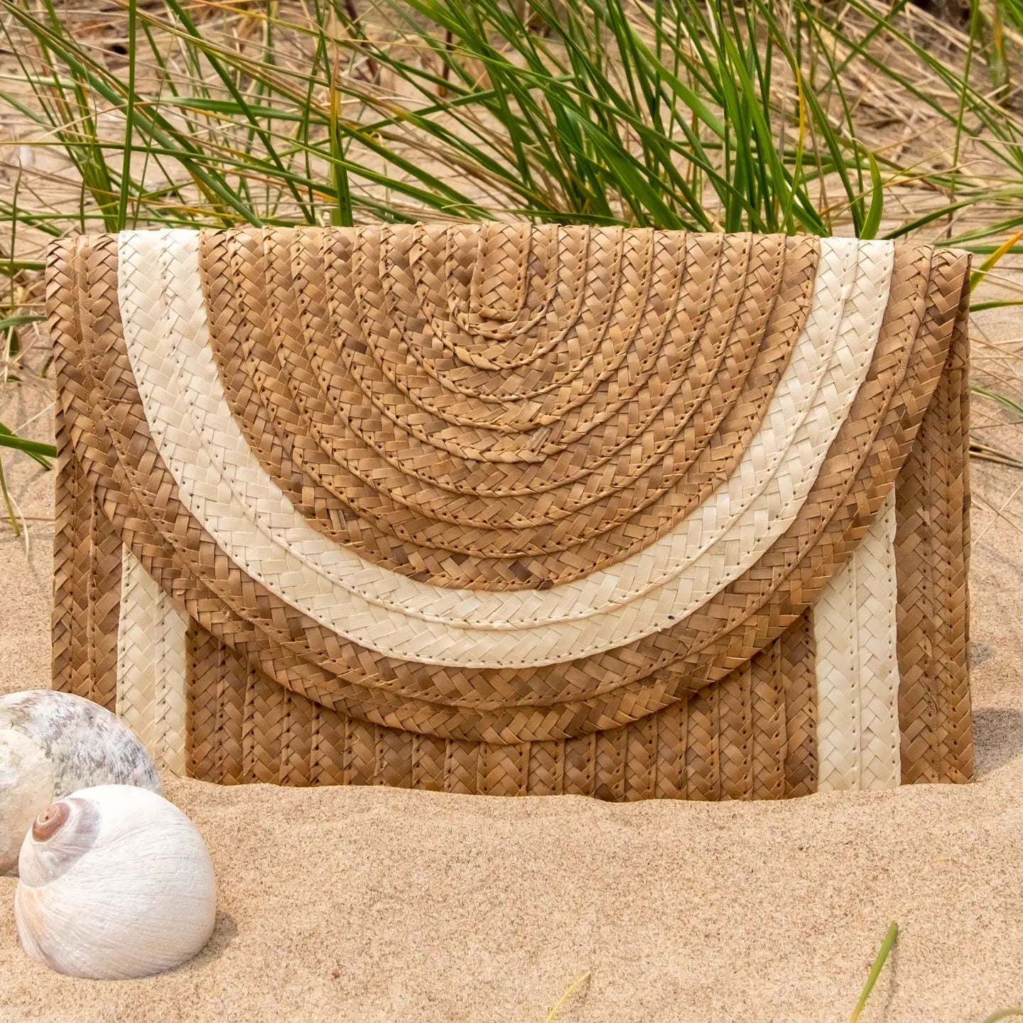 Straw Clutch - Natural w/ Ivory Trim