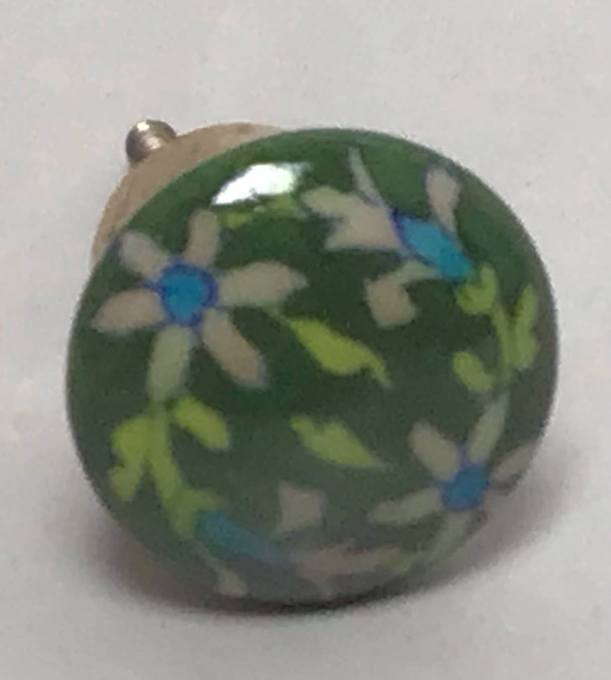 natural habitat - Pottery Knob English Garden Green – Bird & Brass