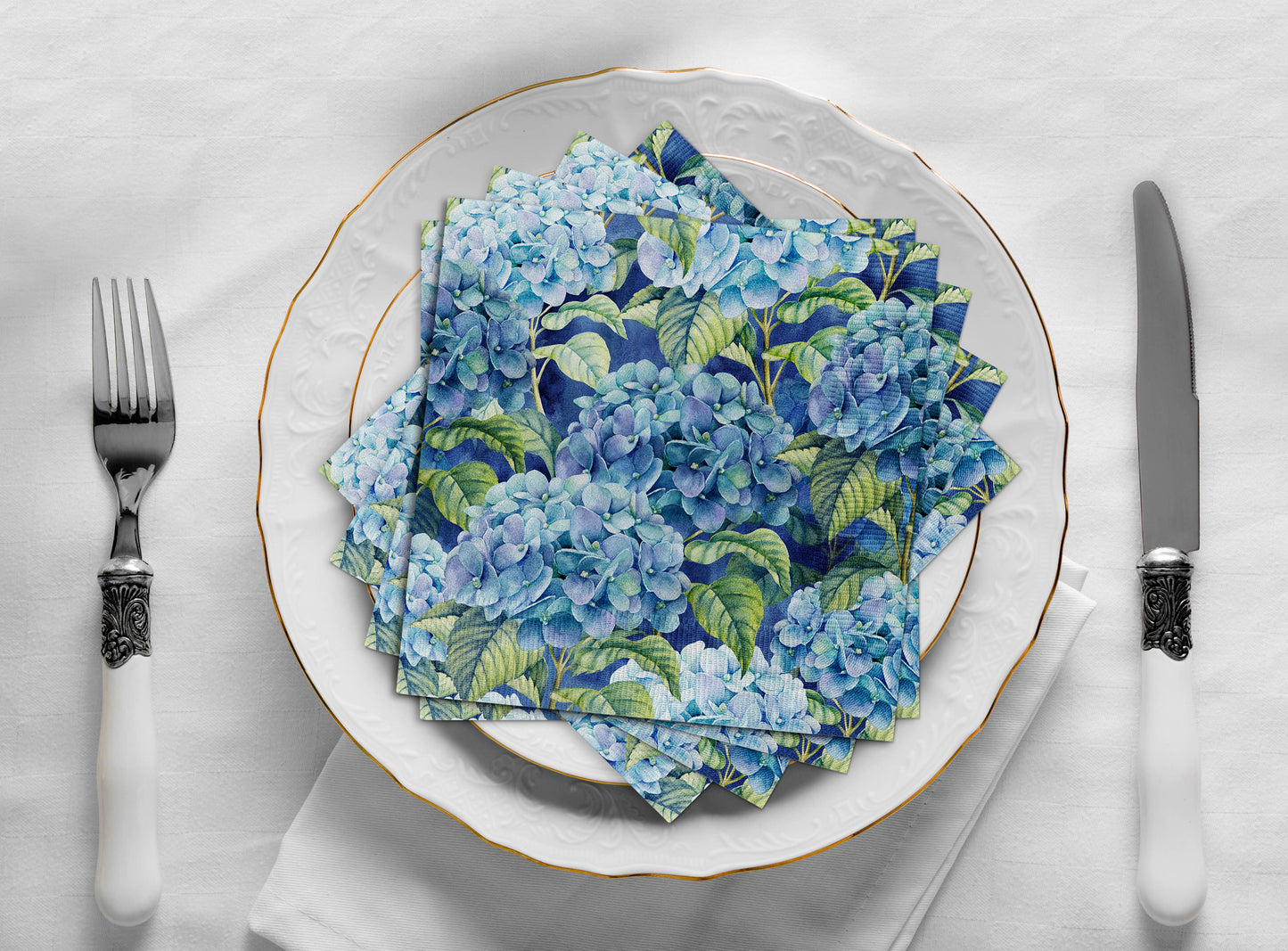 European Excellency - Blue Hydrangea Napkins - Floral Paper Napkins: Lunch