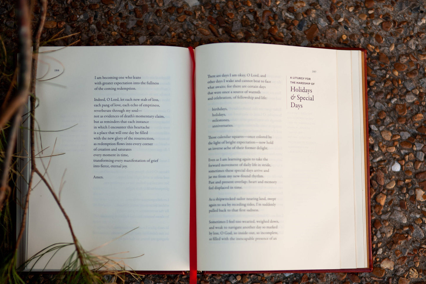 The Rabbit Room - Every Moment Holy: Death, Grief, and Hope (Pocket Edition)