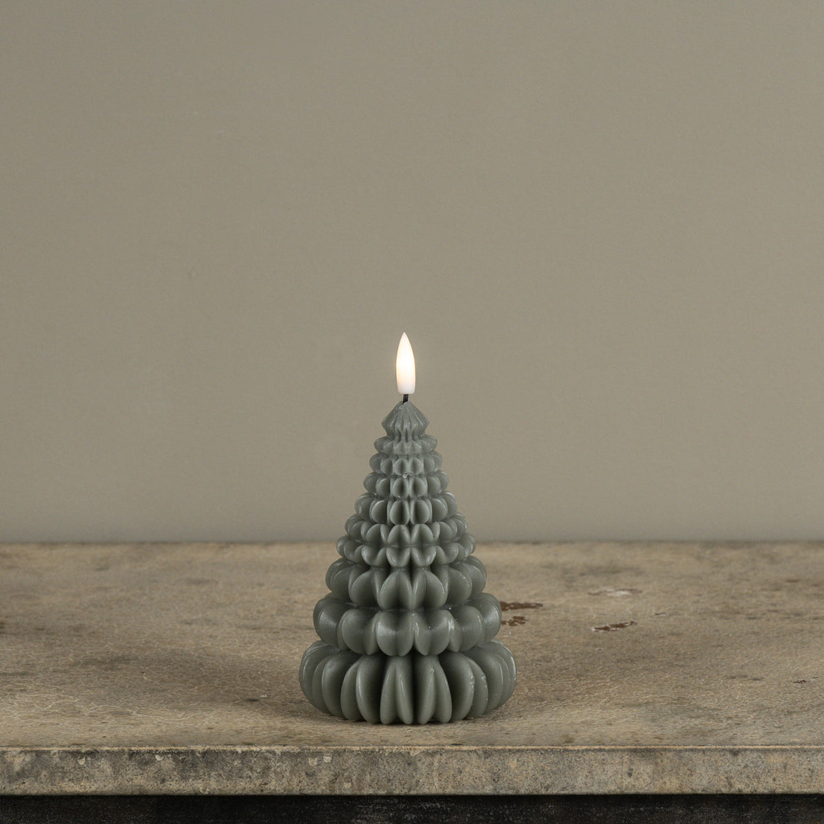 5.5" Green 3D Flame Ruffle Tree Candle