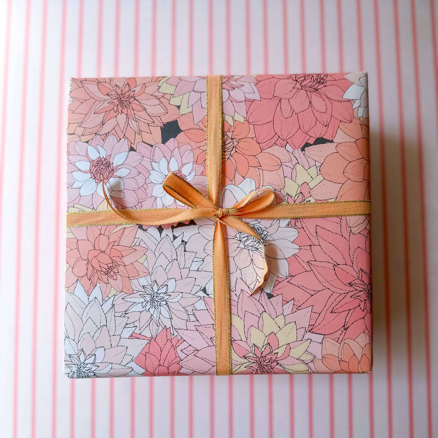 Ballard & Prescott - Dahlias in Pink Wrapping Paper: Single Sheets