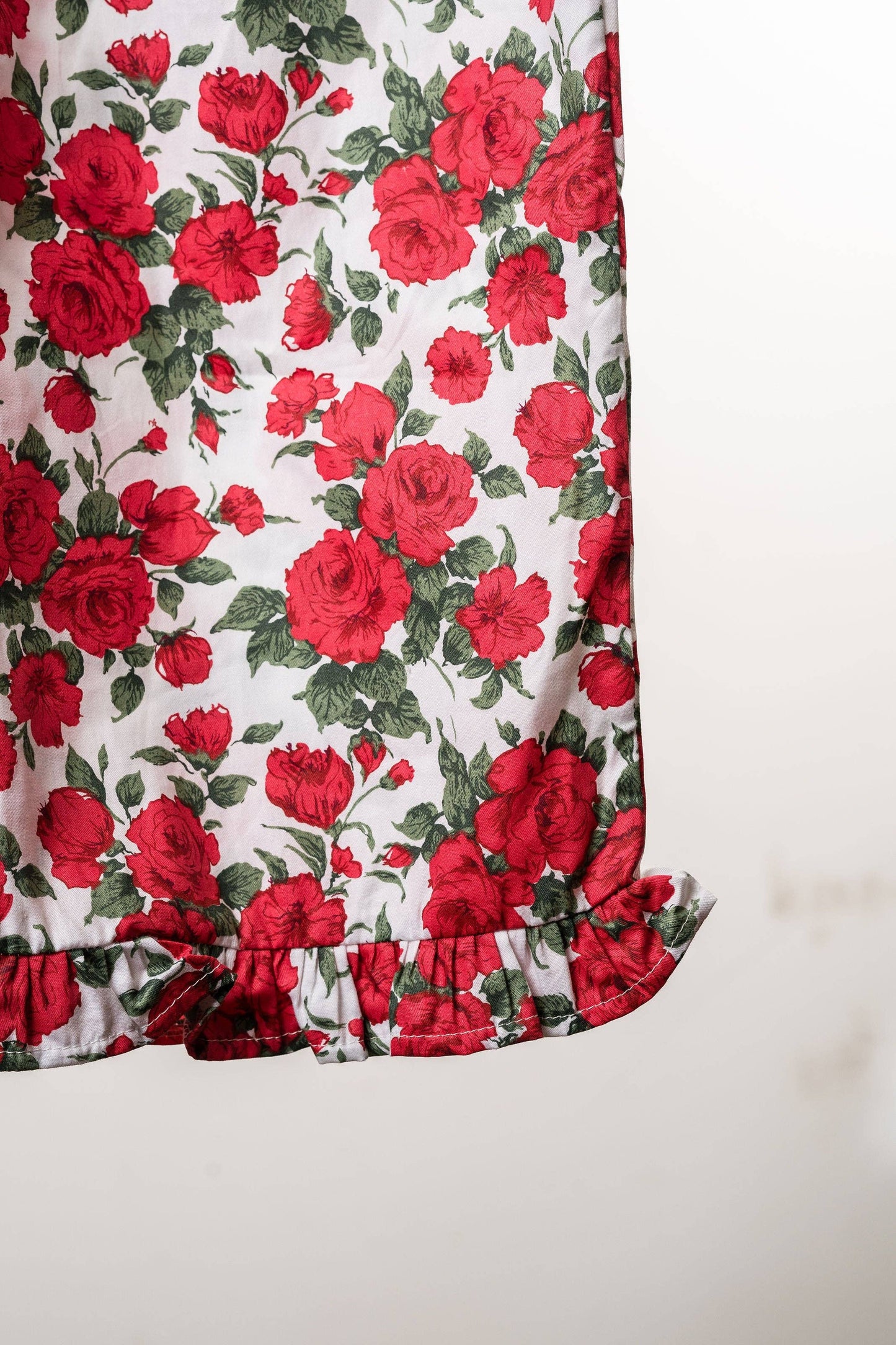 Fleur Ruffle Pant: Rouge ML