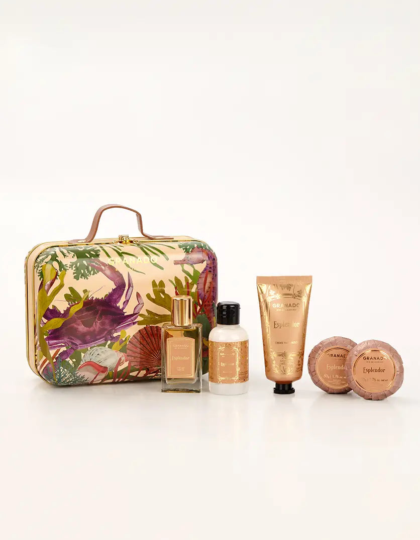 Esplendor Scented Suitcase