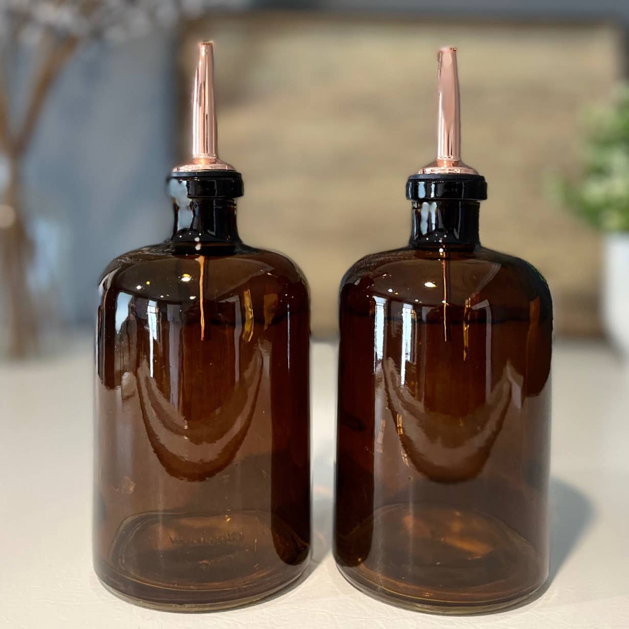 The Bottle Shoppe - 16 oz Apothecary Amber Glass Bottle with Pour Spout: Copper Rubber