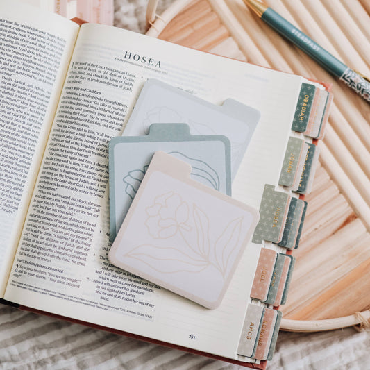 The Daily Grace Co - Pastel Floral Sticky Tabs