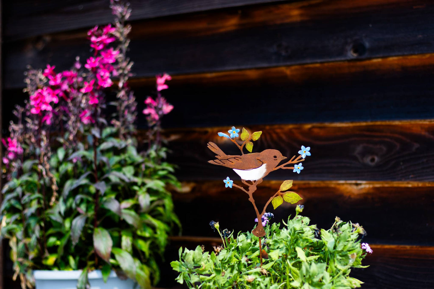 Elegant Garden Design - Warbler with Flower Pick -Painted