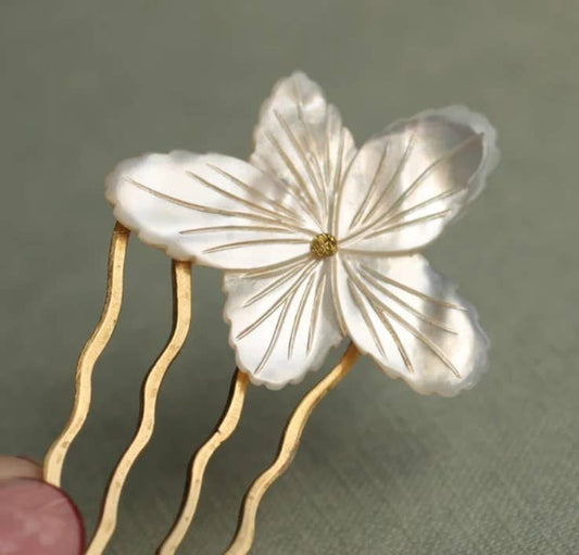 Silk Purse, Sow's Ear - Mother Of Pearl Flower Comb