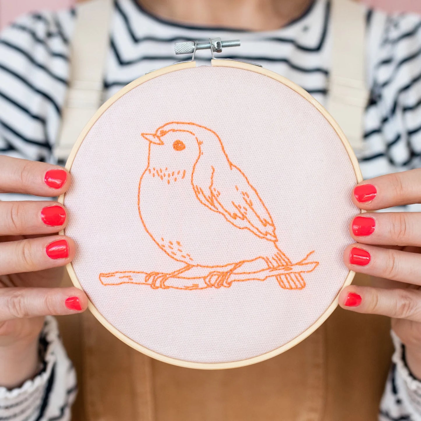 ROBIN EMBROIDERY HOOP KIT