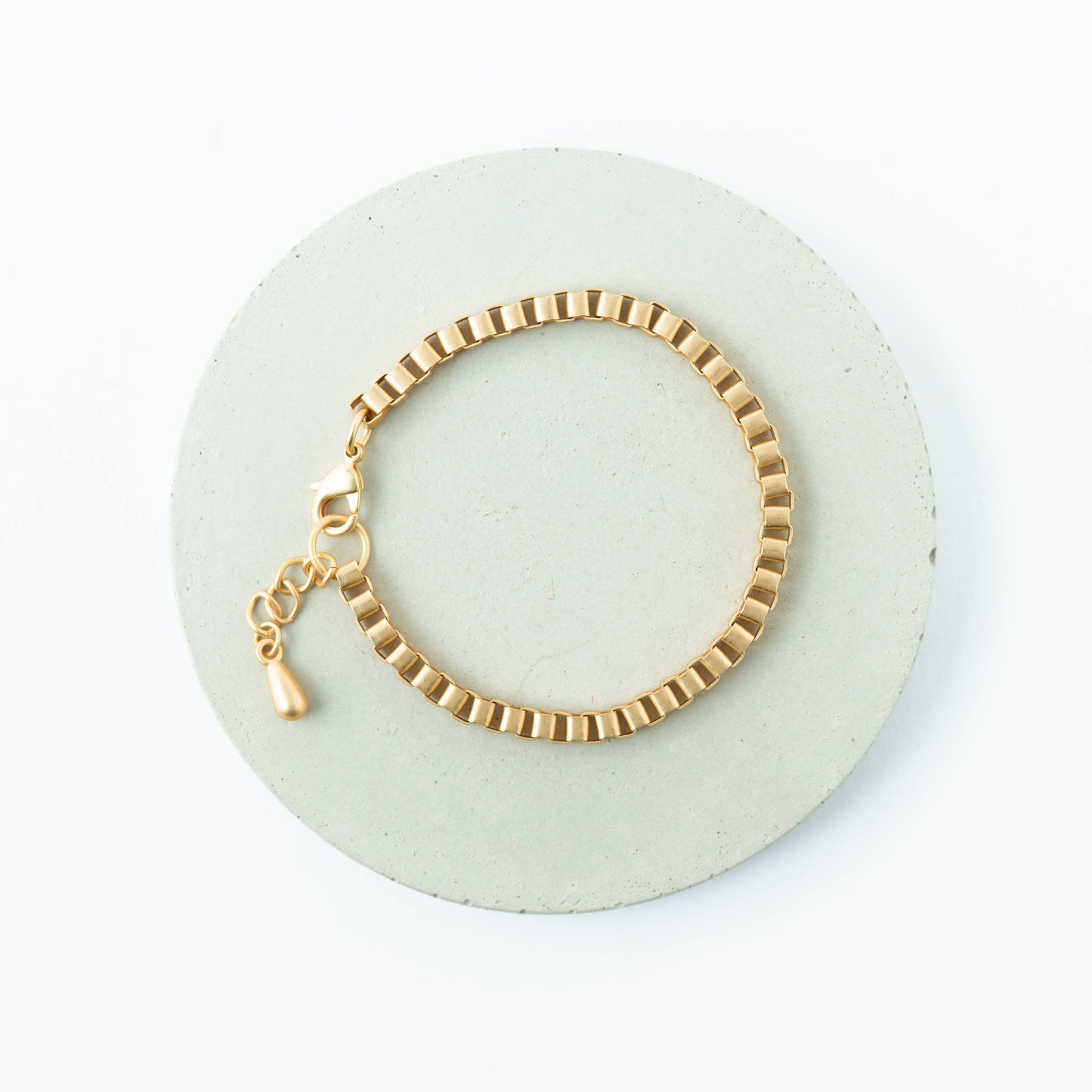 Nest Pretty Things - Matte Gold Box Chain Bracelet