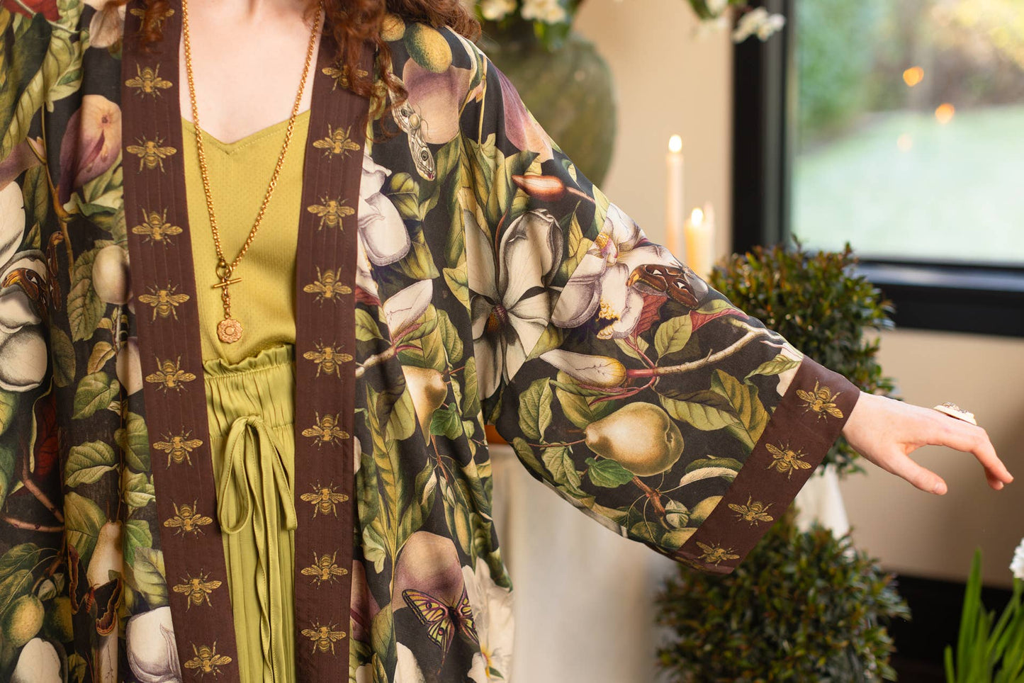 Market of Stars (USA) - Fleur De Lune Opera Duster Kimono Robe w/ Florals & Bees
