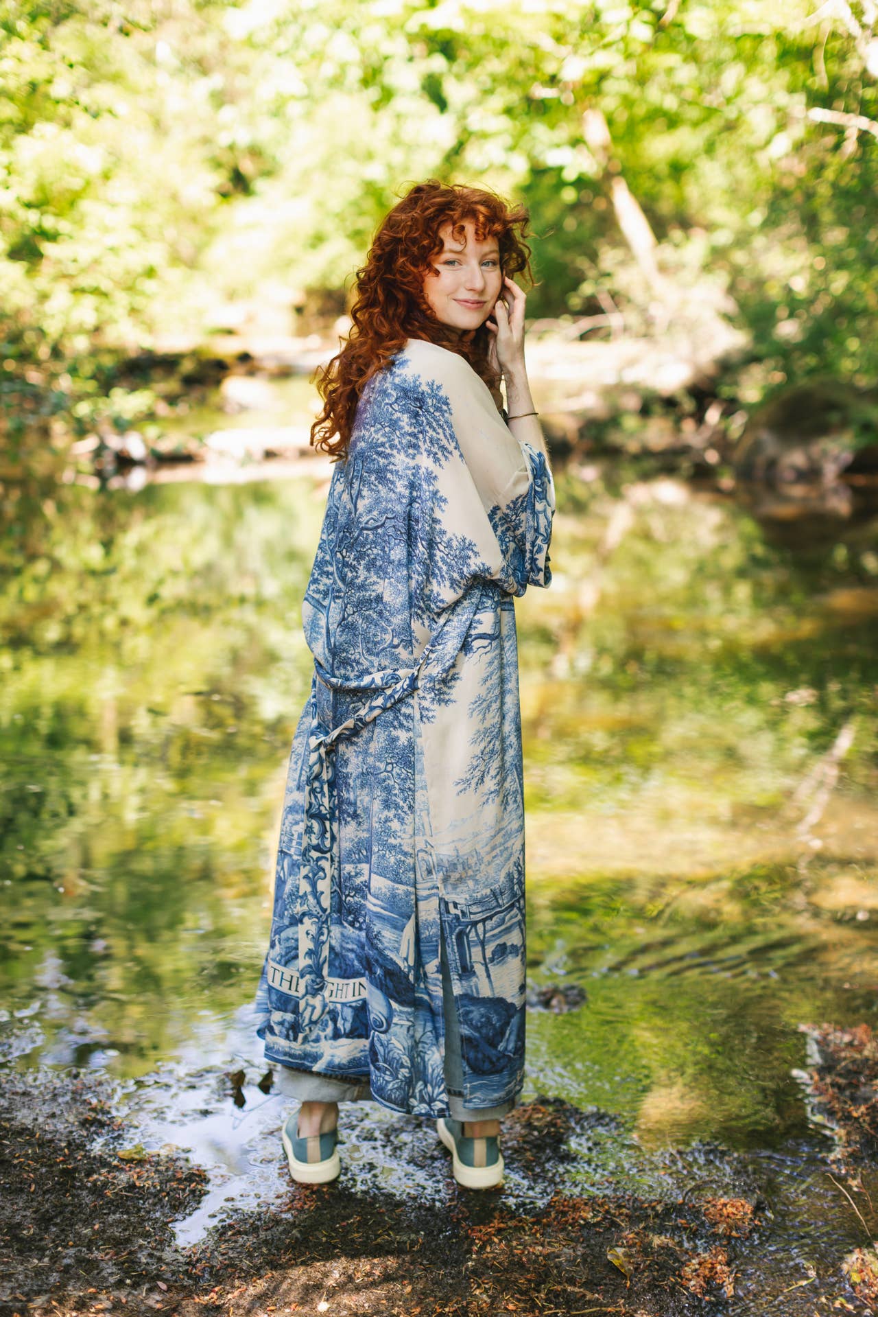 Market of Stars (USA) - Let The Light In Opera Duster Kimono Robe Blue Delft Toile 
