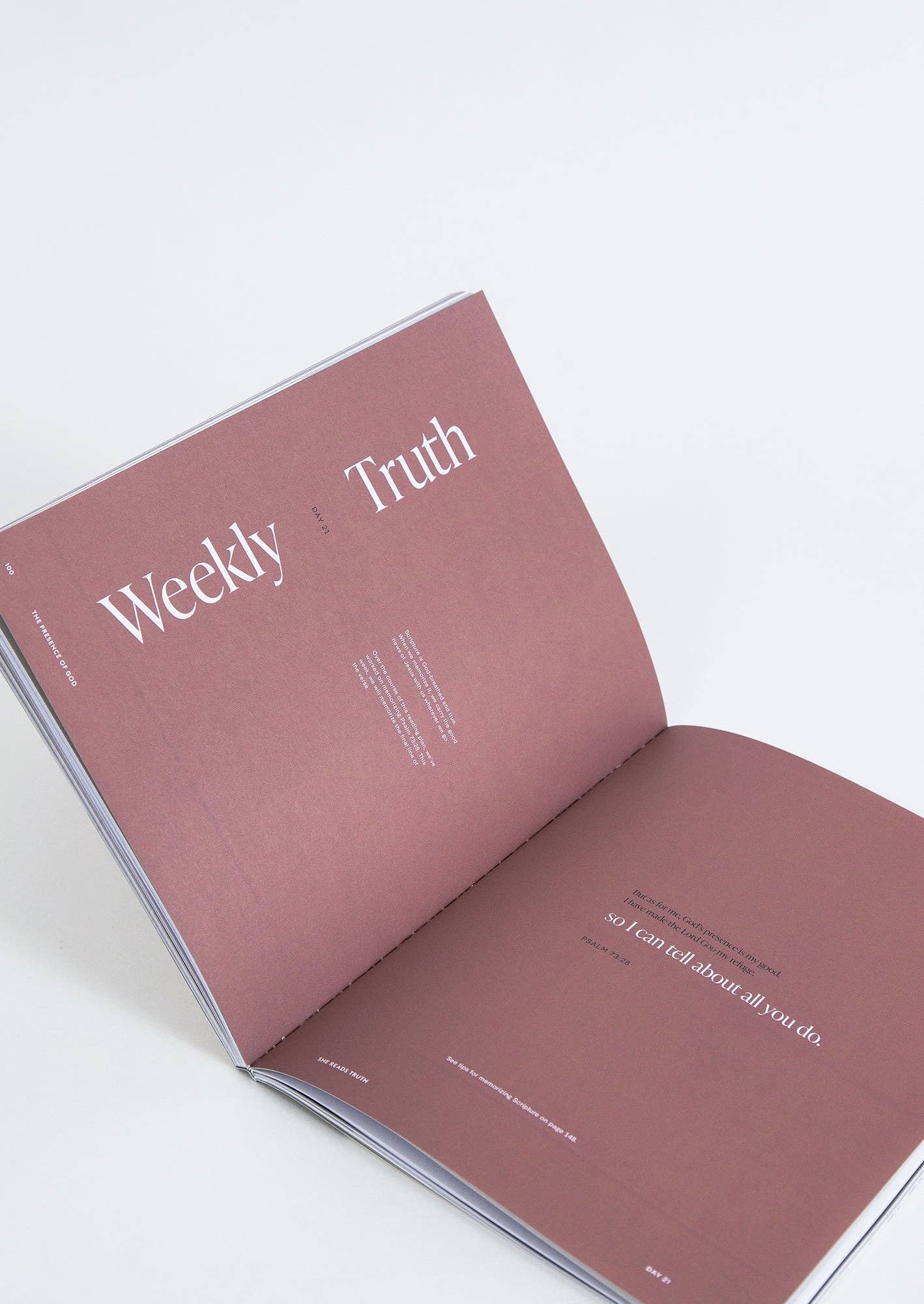 She Reads Truth - The Presence of God Women's Reading Guide