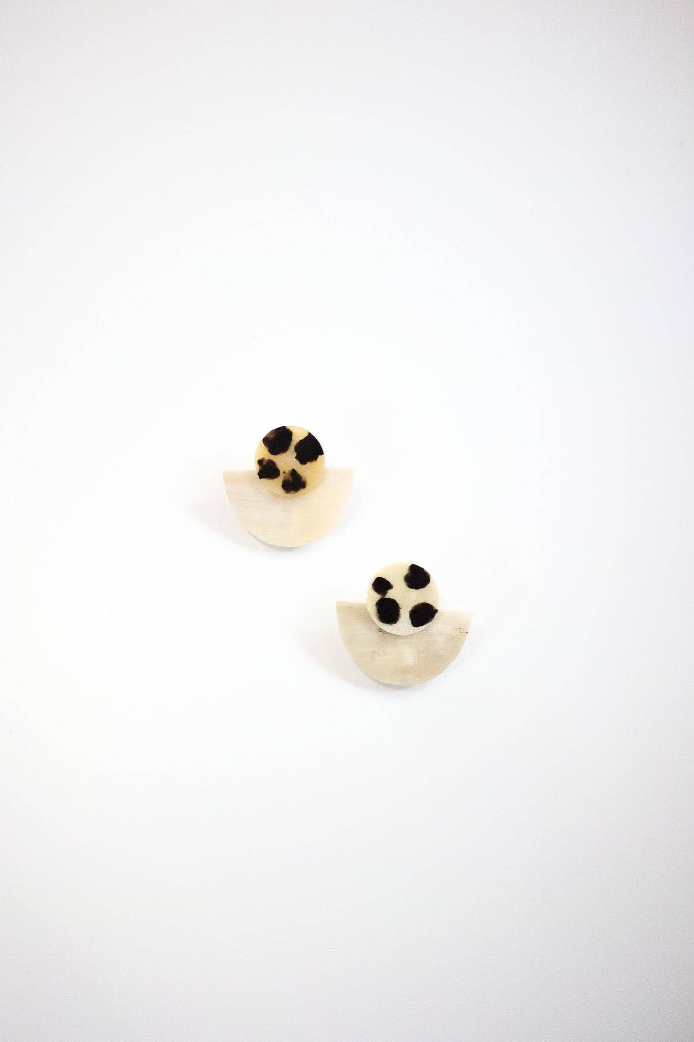 Sunshine Tienda - Zocalo Stud Earrings