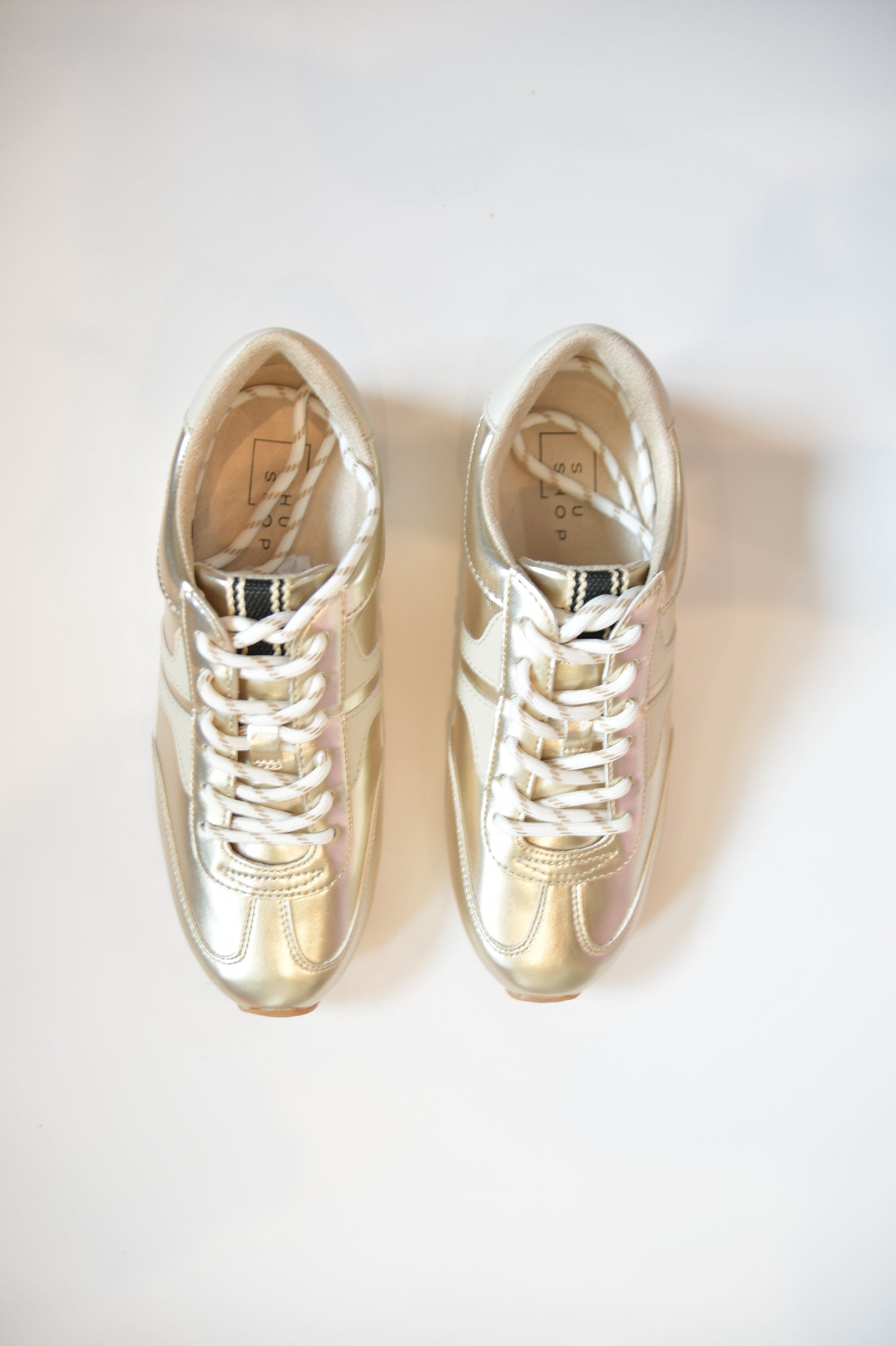 Sarah Gold Sneakers