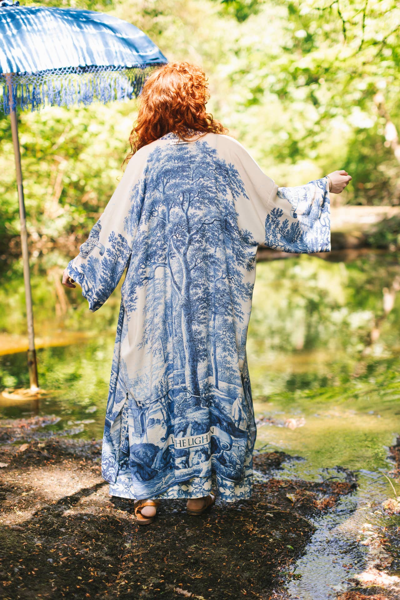 Market of Stars (USA) - Let The Light In Opera Duster Kimono Robe Blue Delft Toile 