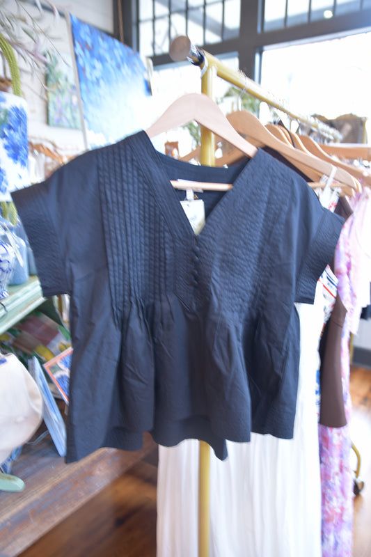 Elli Black S/S Top