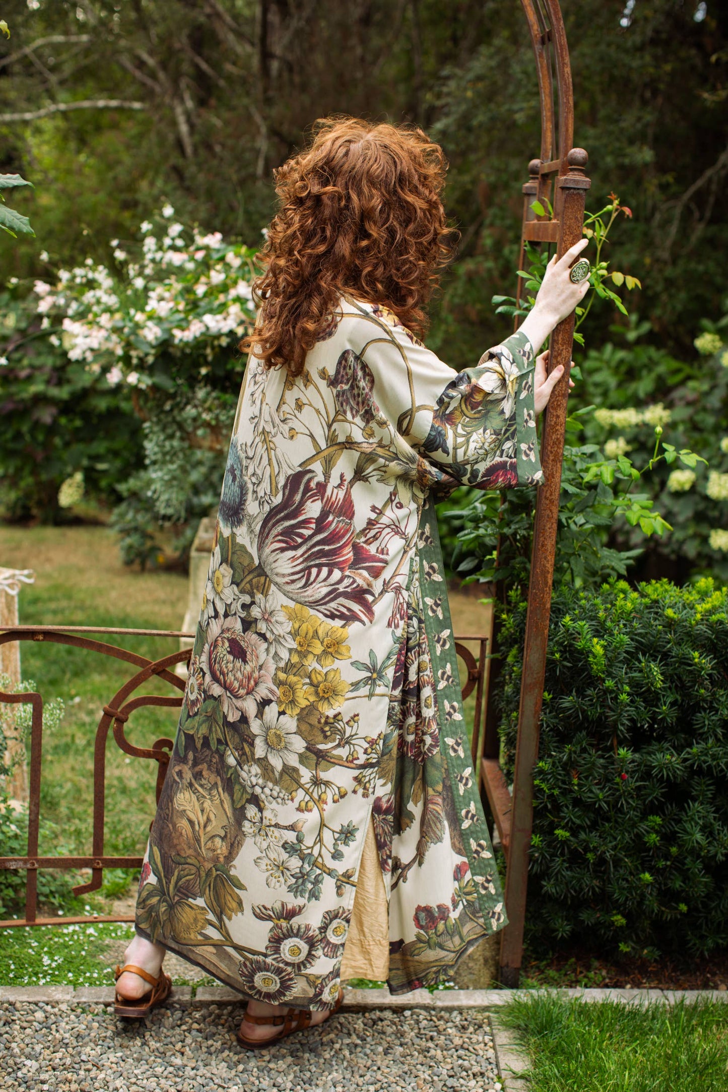 Market of Stars - Love Grows Wild Floral Bamboo Kimono Duster Robe with Bees