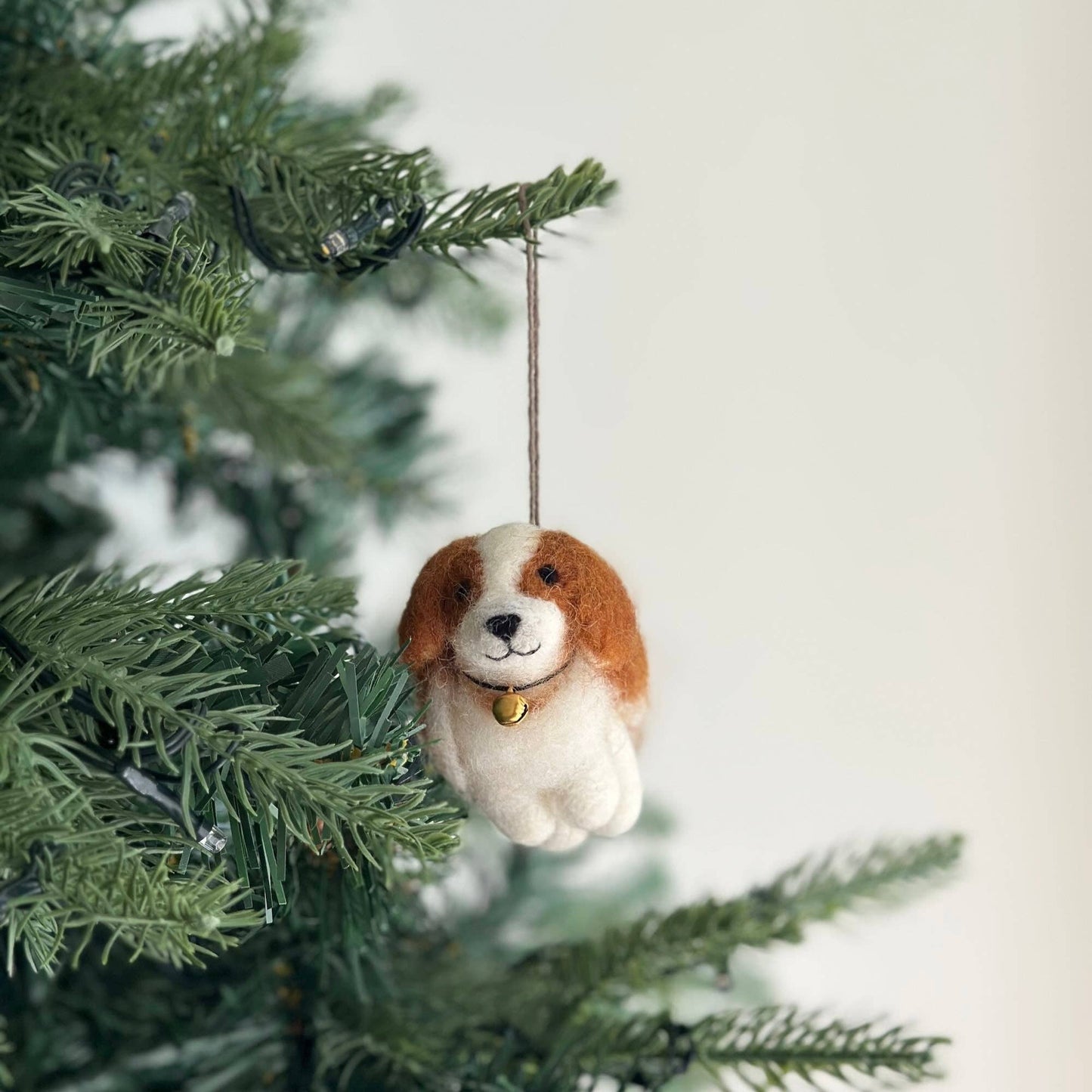 Deer Harbour Design - Felt Ornament - Cavalier King Charles Spaniel Dog: With Christmas Hat