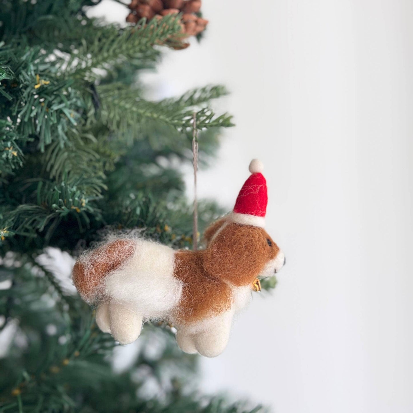 Deer Harbour Design - Felt Ornament - Cavalier King Charles Spaniel Dog: With Christmas Hat