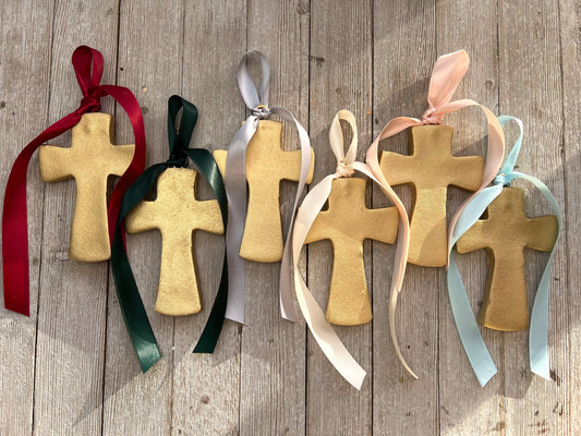 Ten Twenty Six Designs - Cross ornaments: Cream