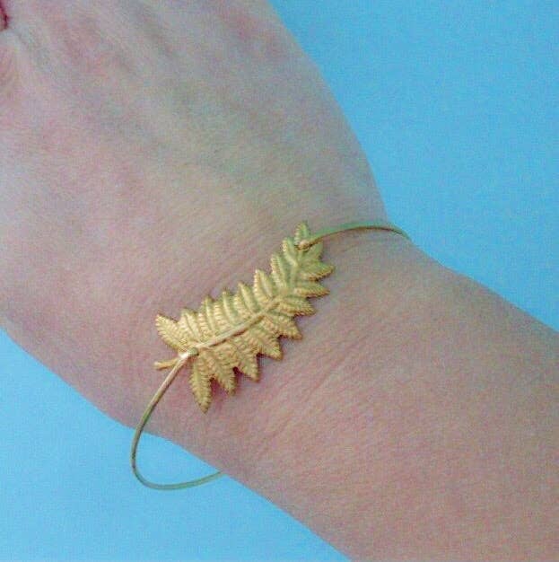 Frosted Willow - Autumn Fern Leaf Bracelet