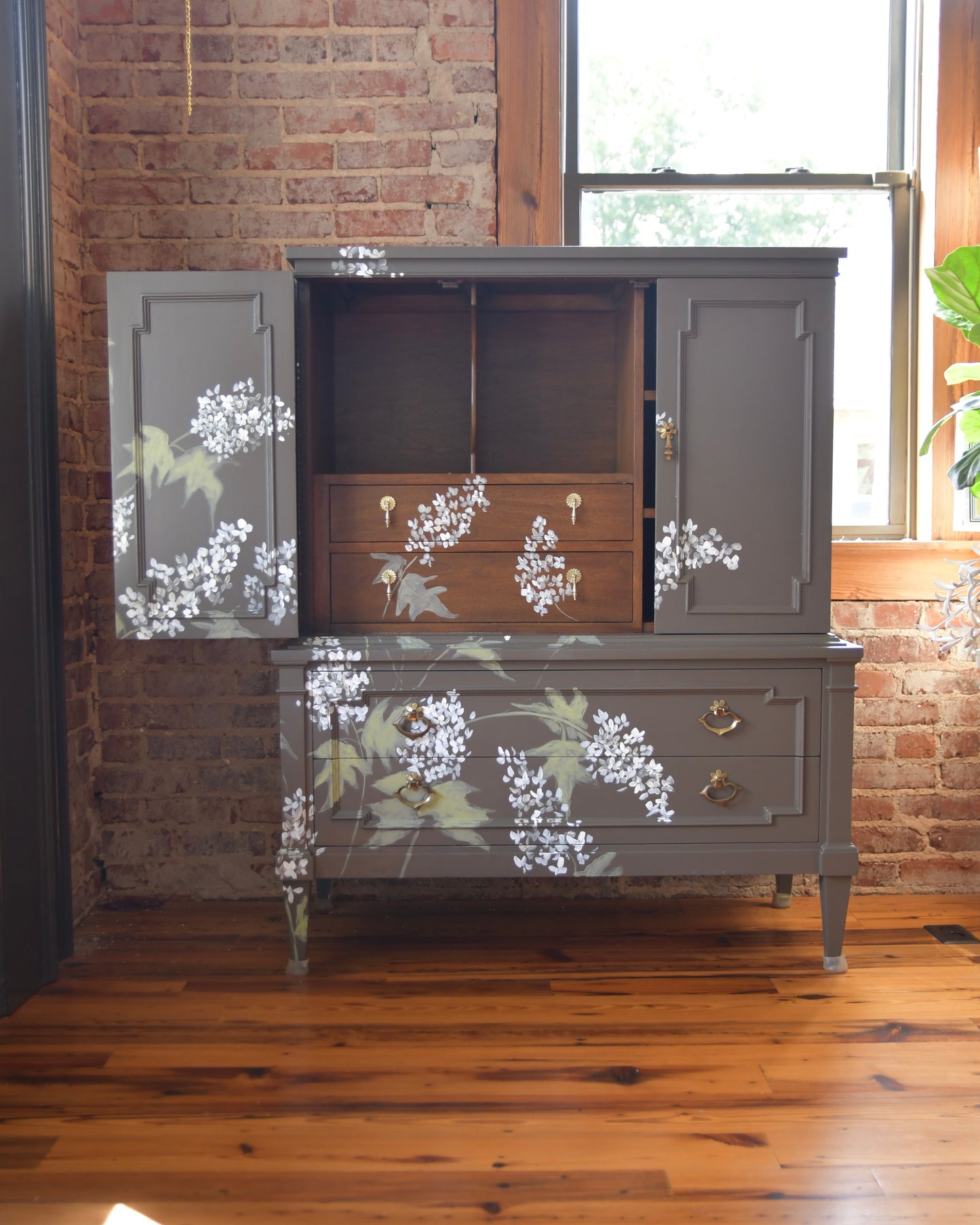 Oakleaf Hydrangea Hand Painted Vintage Cabinet