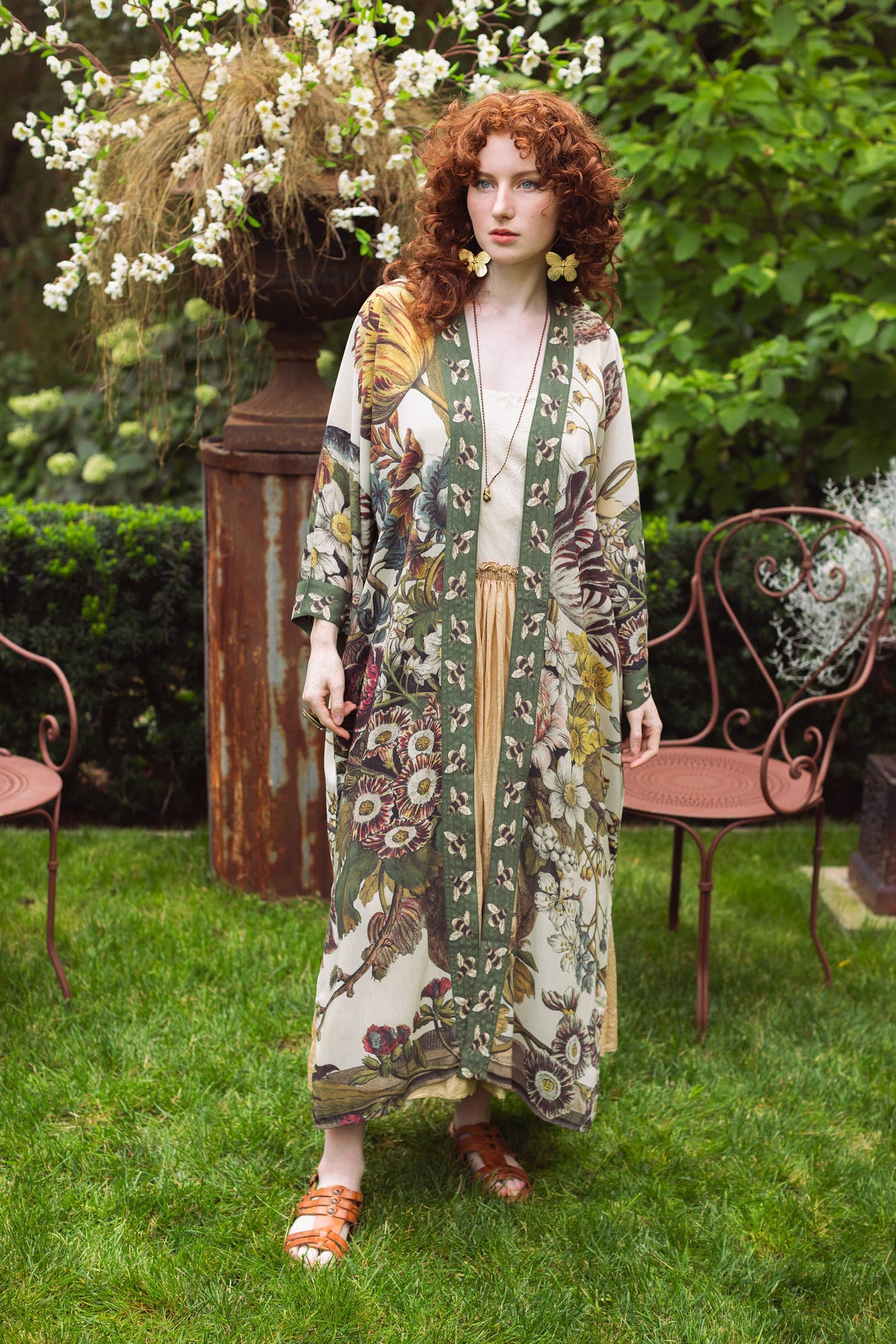 Market of Stars - Love Grows Wild Floral Bamboo Kimono Duster Robe with Bees