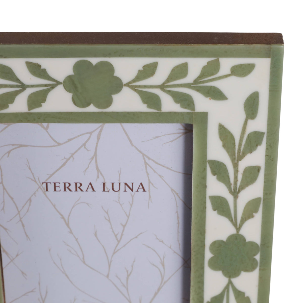 Sagebrook Home - White/Green 4x6 in. Wooden Petals Photo Frame