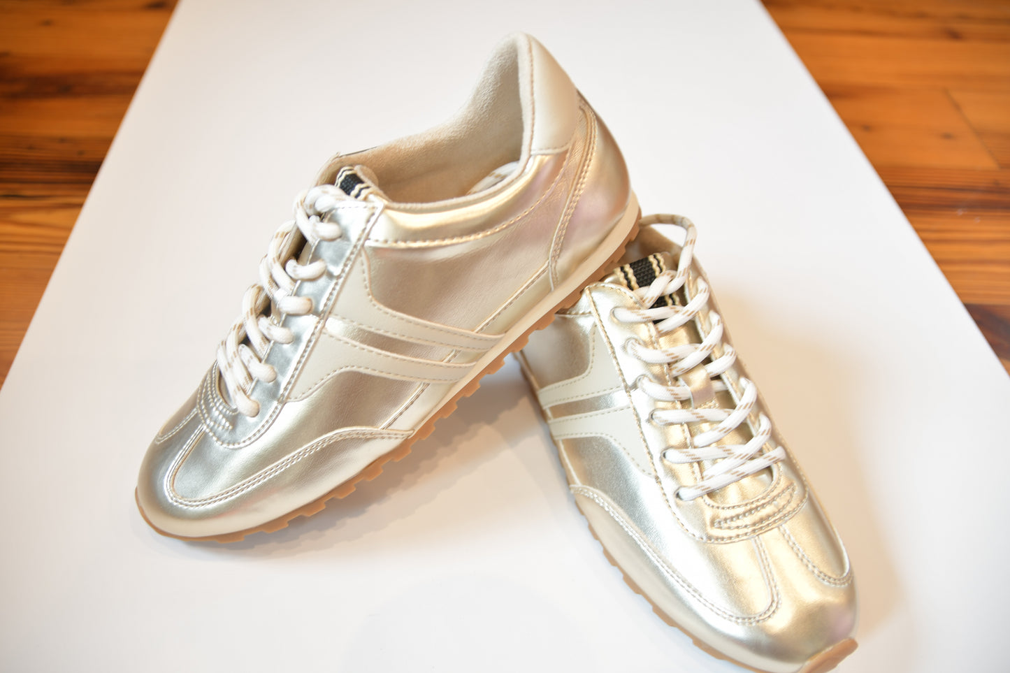 Sarah Gold Sneakers