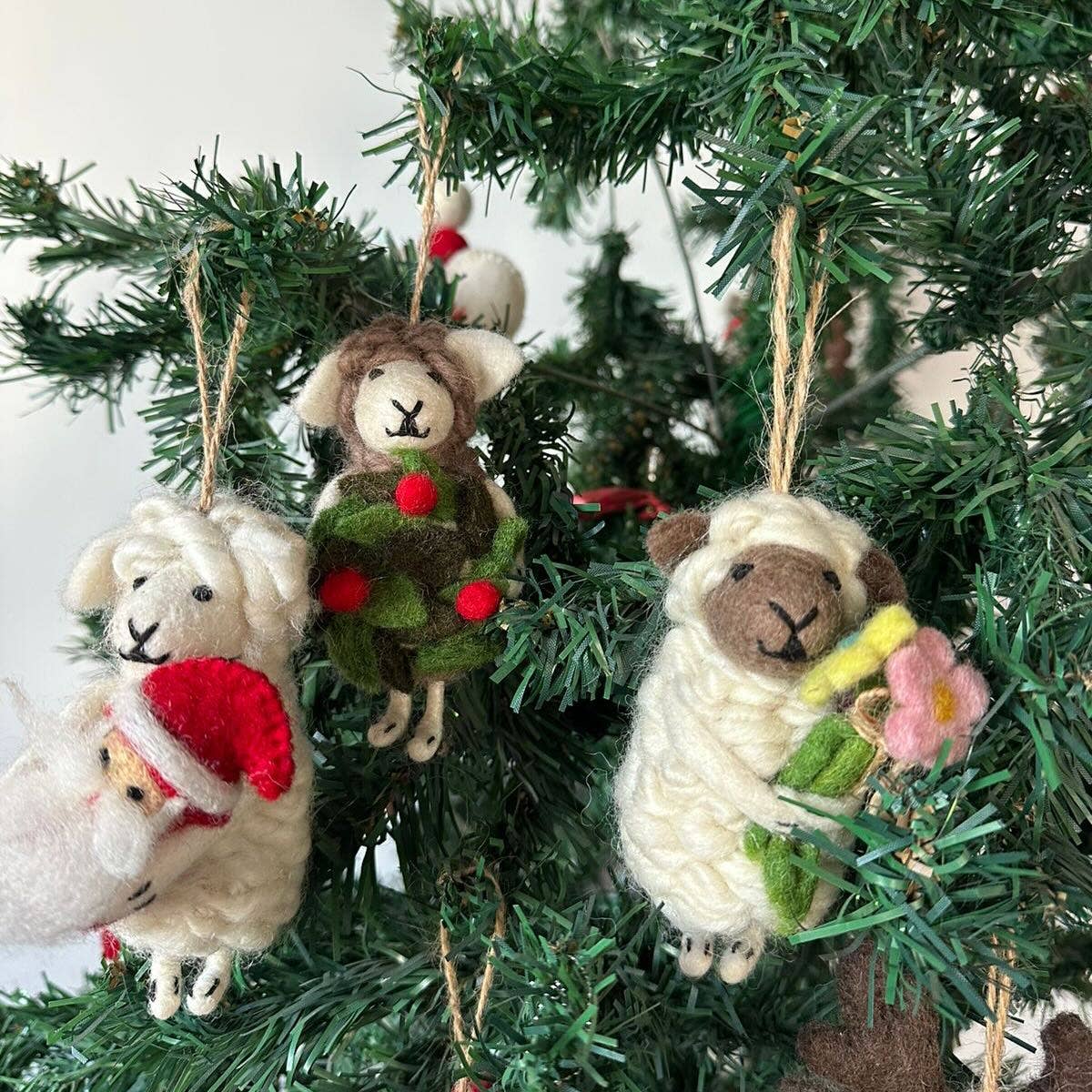 Deer Harbour Design - Santa's Little Helper Sheep Ornament: Holding Wreath