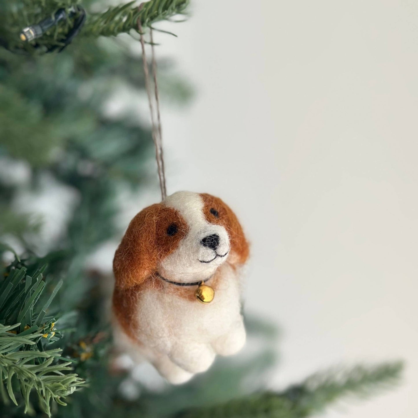 Deer Harbour Design - Felt Ornament - Cavalier King Charles Spaniel Dog: With Christmas Hat