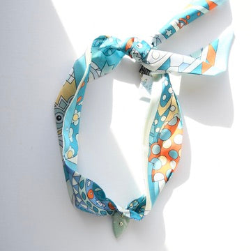Bird Scarf Necklace w/ Green Stone Heart