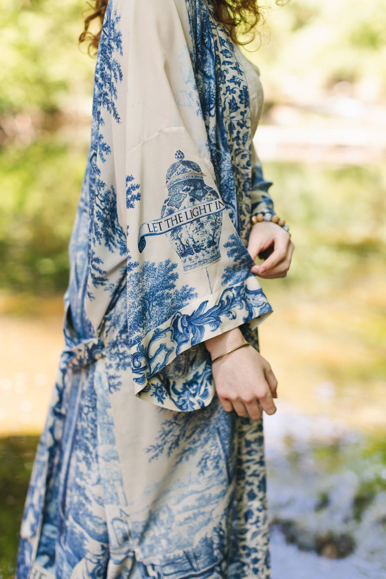 Market of Stars (USA) - Let The Light In Opera Duster Kimono Robe Blue Delft Toile 