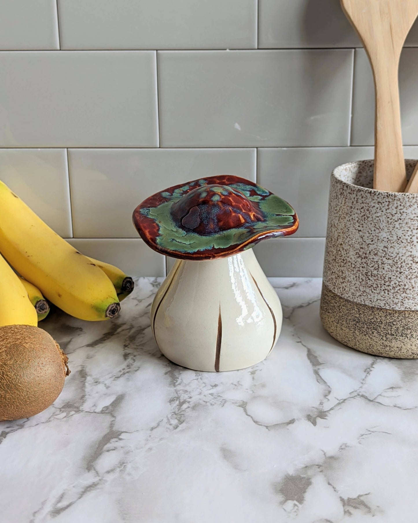 Amaranth Stoneware Fruit Fly Trap