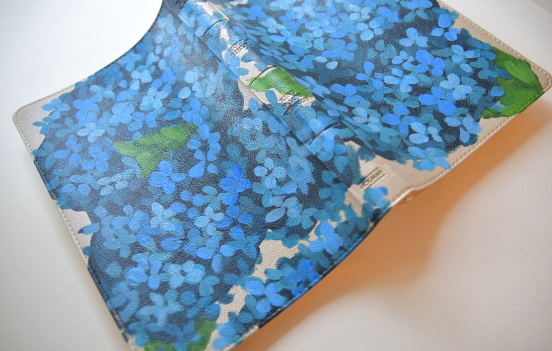 NKJV Painted Bible with Hydrangeas