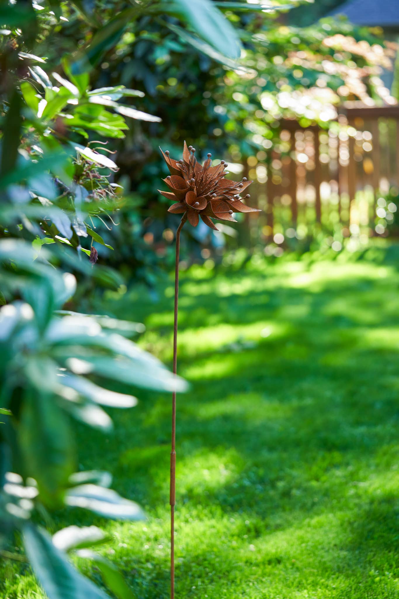 Elegant Garden Design - Ragna Flower Stake