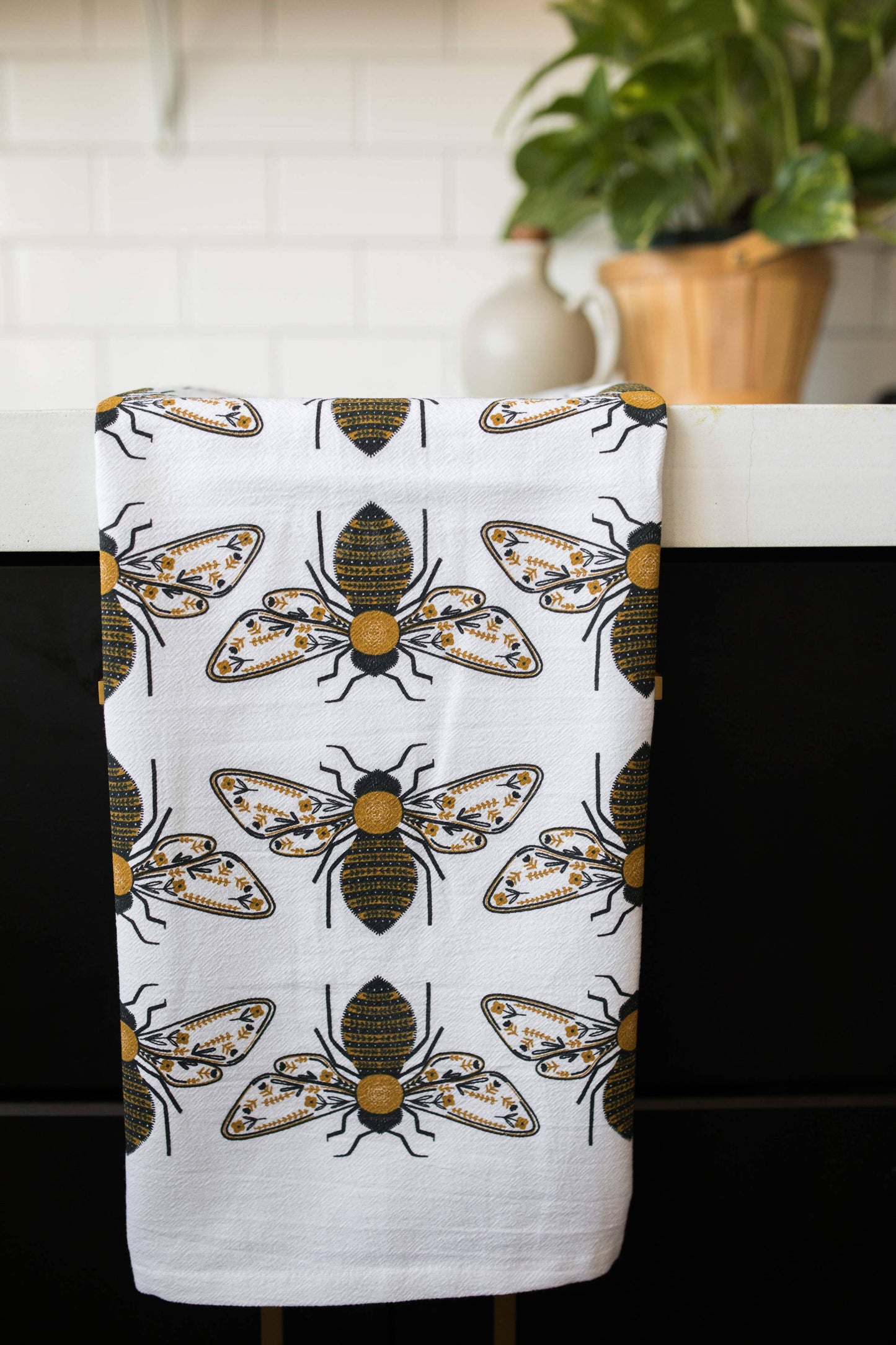 Gingiber - Bee Tea Towel