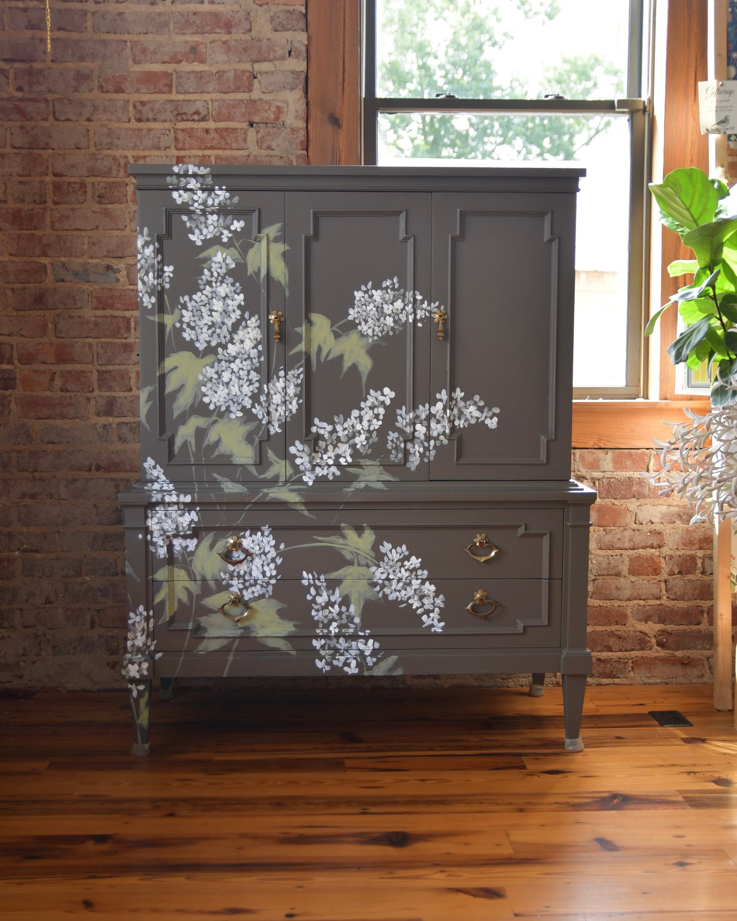 Oakleaf Hydrangea Hand Painted Vintage Cabinet
