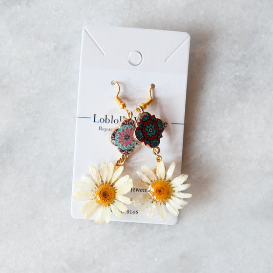 Daisies - Crafted with Real Flowers