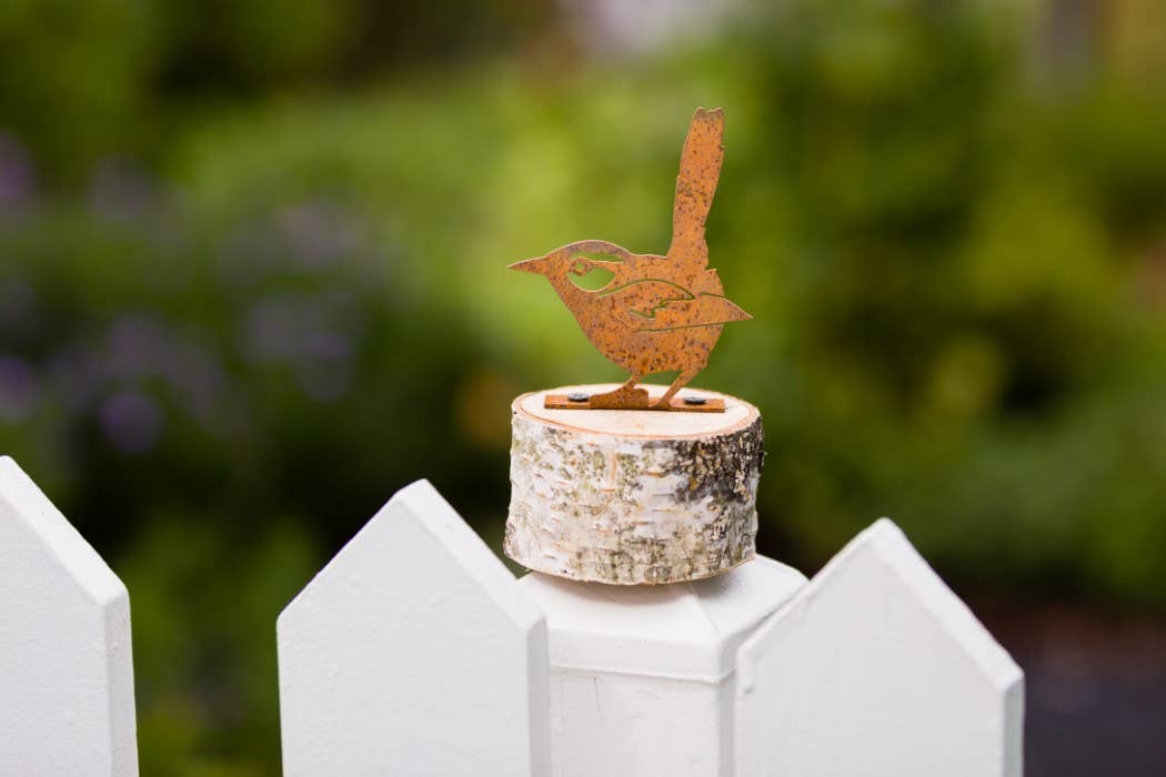 Elegant Garden Design - House Wren Tab