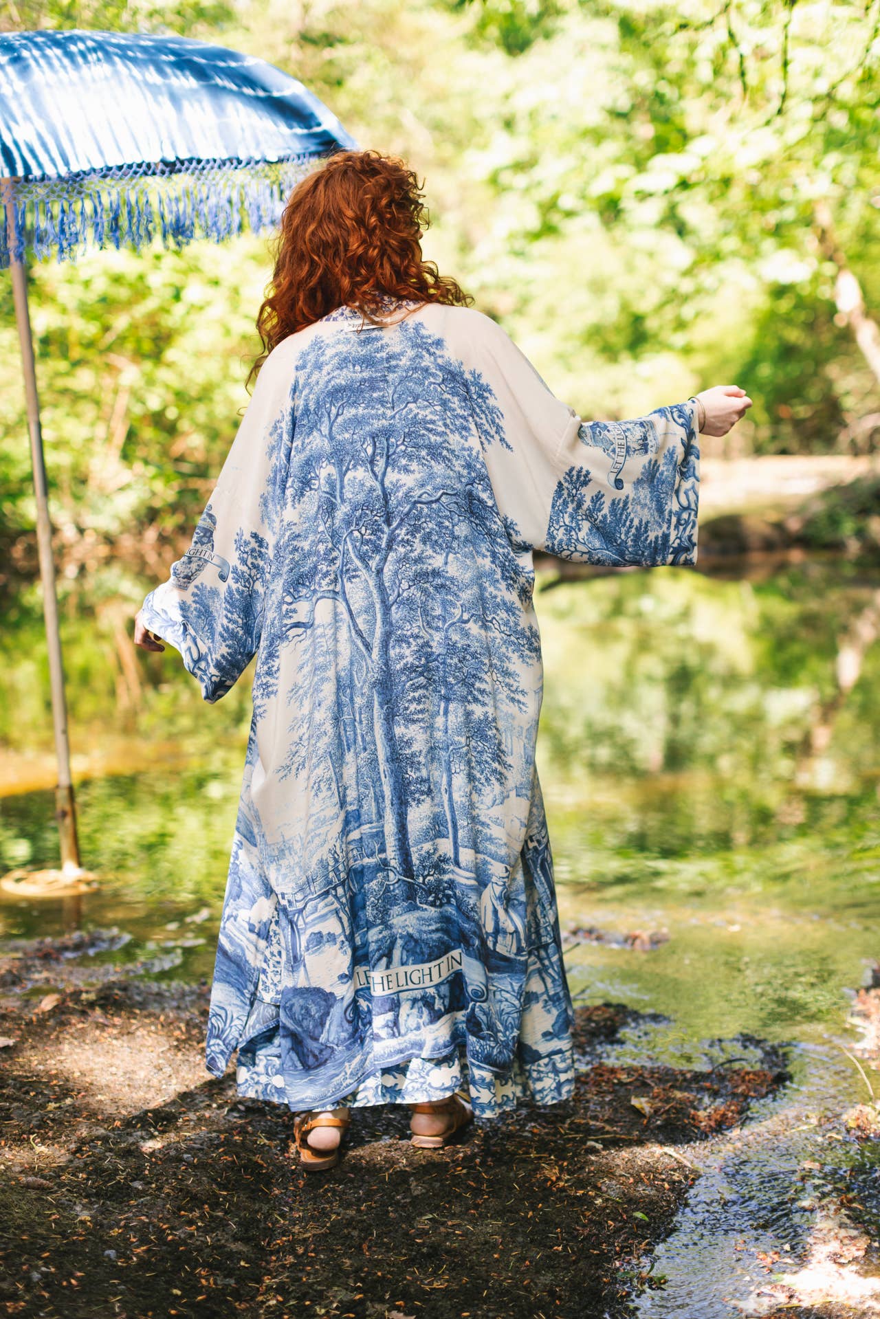 Market of Stars (USA) - Let The Light In Opera Duster Kimono Robe Blue Delft Toile 