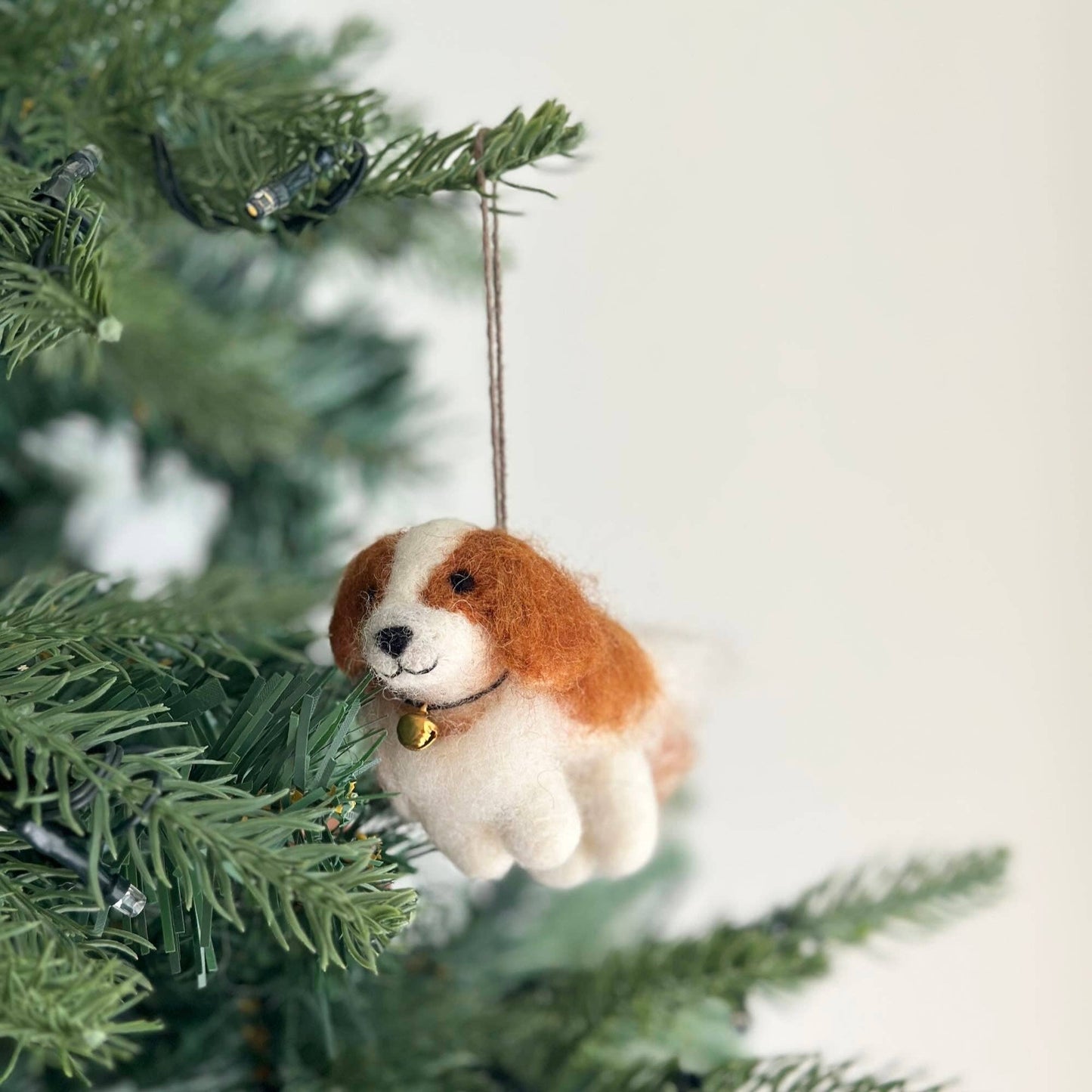 Deer Harbour Design - Felt Ornament - Cavalier King Charles Spaniel Dog: With Christmas Hat