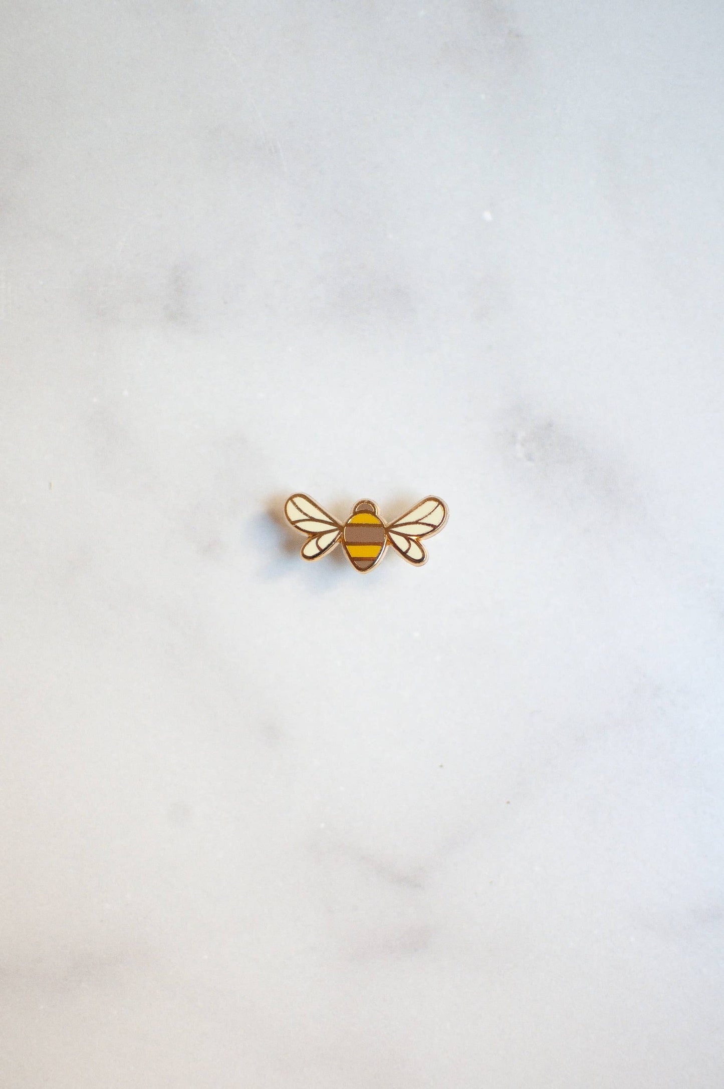 Helmsie - Bee Enamel Pin