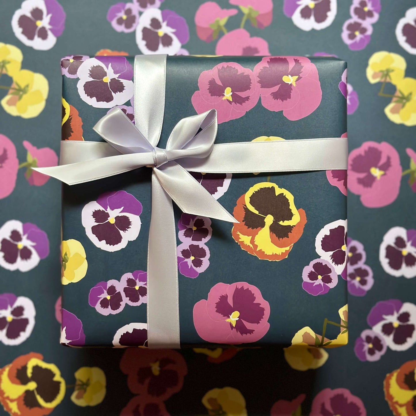 Ballard & Prescott - Pansy Wrapping Paper: Single Sheets (Case of 3 Sheets)