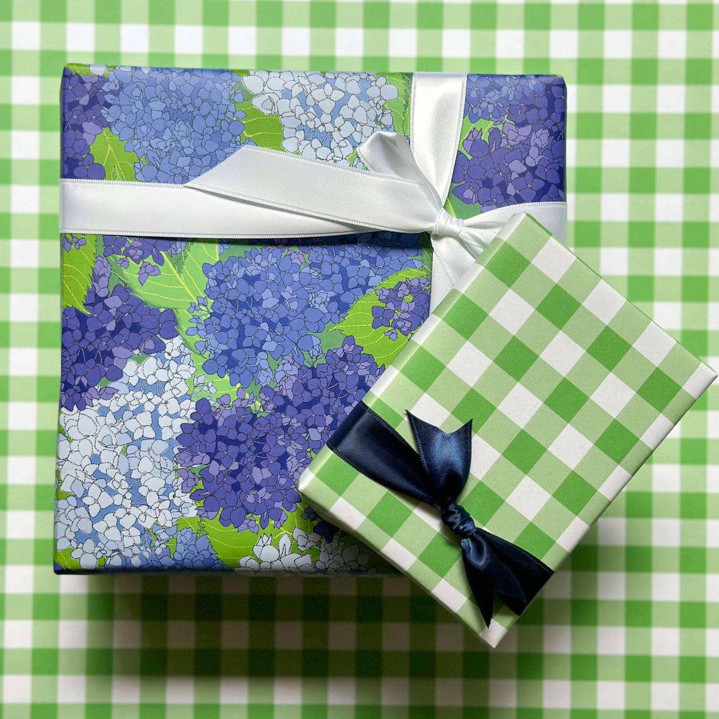 Ballard & Prescott - Hydrangea Wrapping Paper: Single Sheets