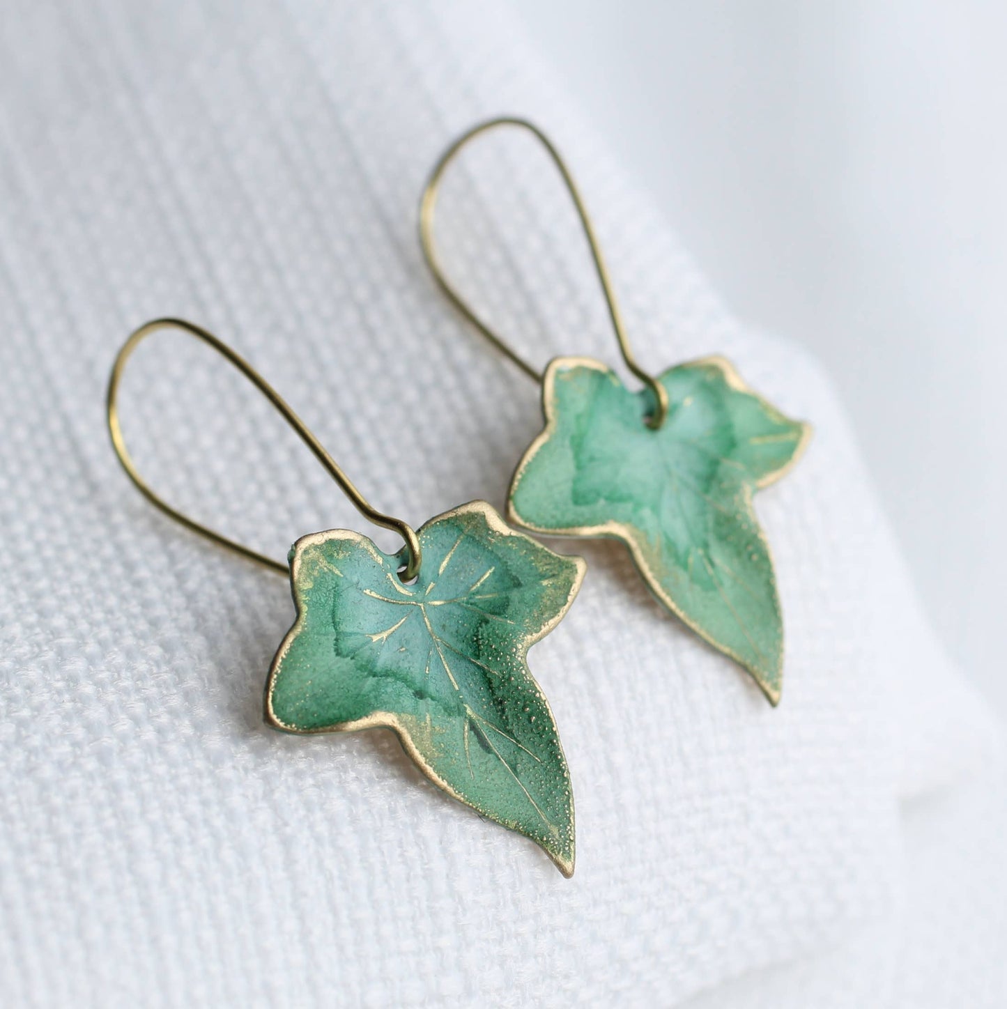 Silk Purse, Sow's Ear - Clover Green Ivy Leaf Earrings: Short (2.5cm)