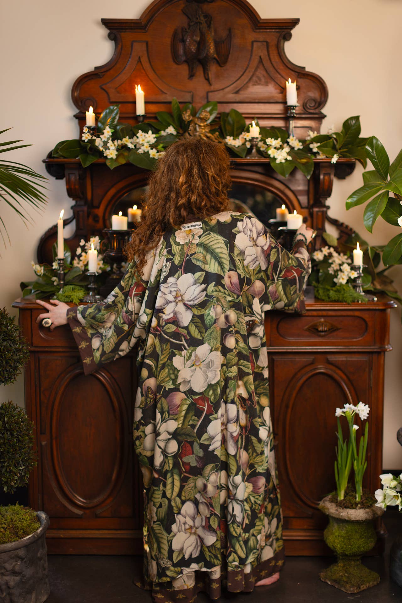 Market of Stars (USA) - Fleur De Lune Opera Duster Kimono Robe w/ Florals & Bees